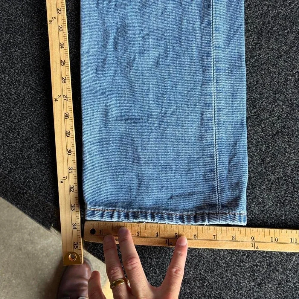 90s levis light wash loose jeans